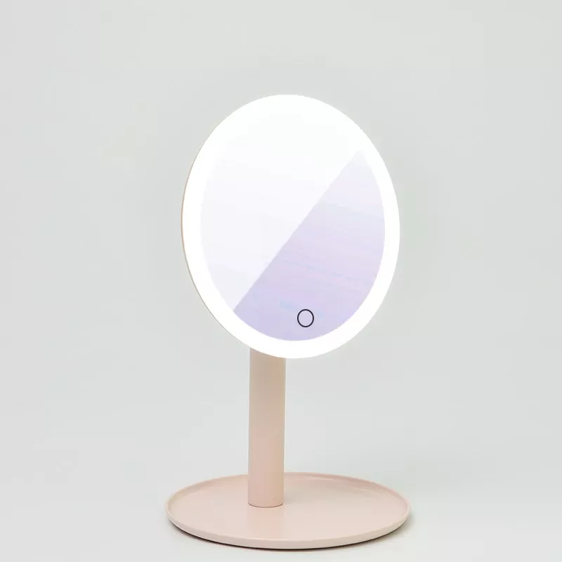 Koupelna se zrcadlem s LED osvětlením